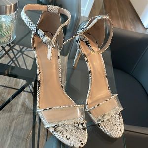 Aldo Snake Skin Heels Black and white Size 11US